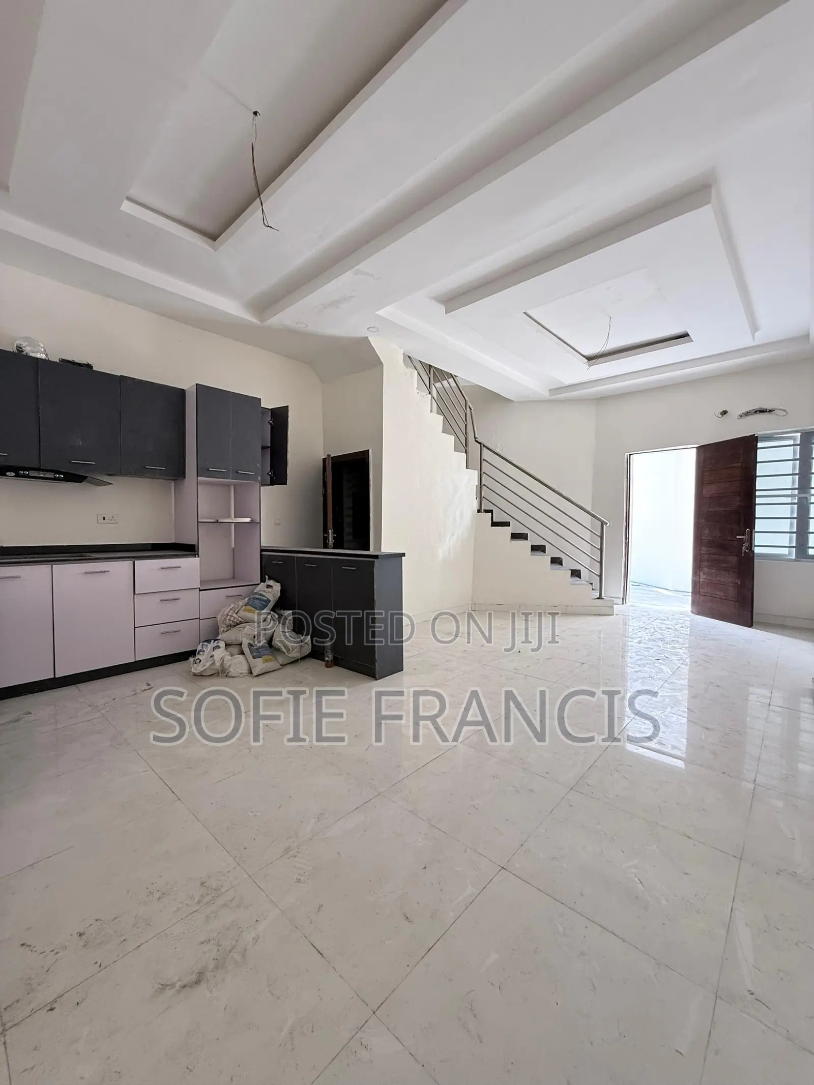 3bdrm Duplex in Ikota for rent