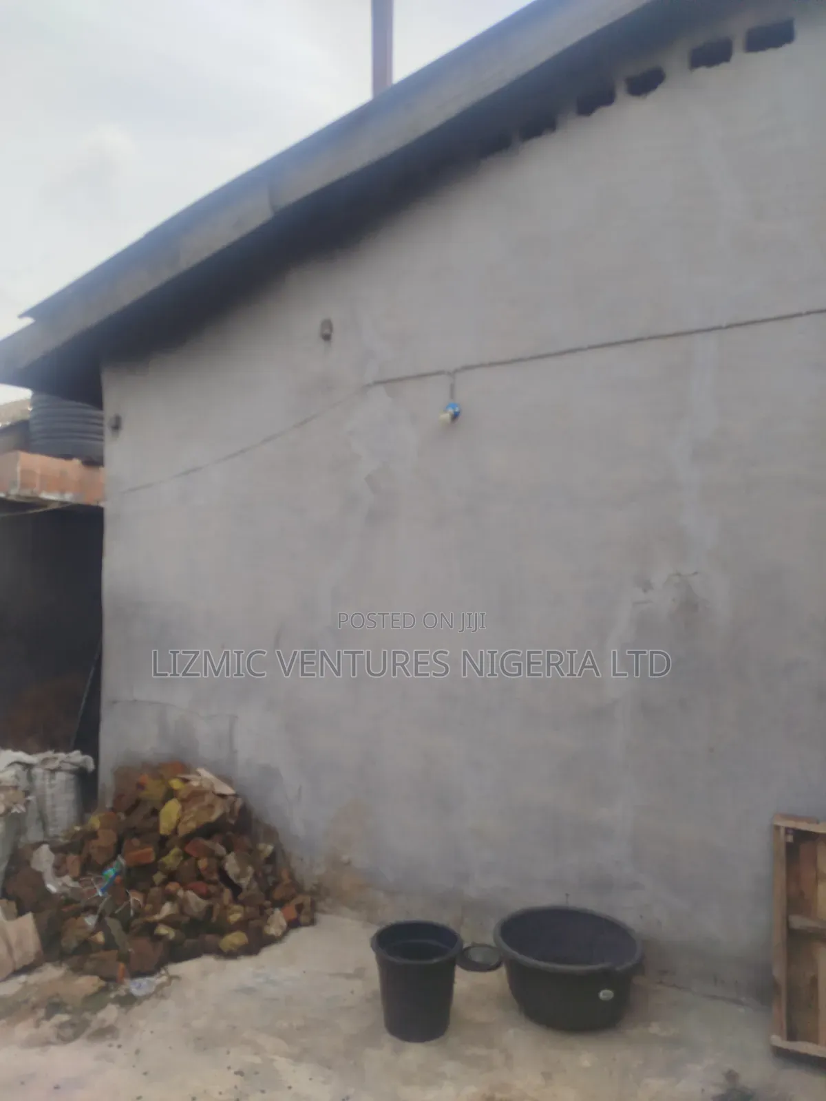 3bdrm Bungalow in Agric Estate, Igando / Ikotun/Igando for sale