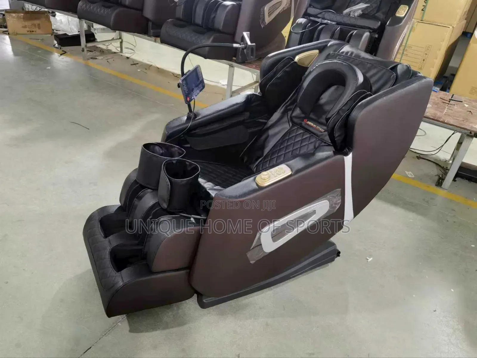 Massage Chair With Bluetooth Functions and Mobile Phone Charge
