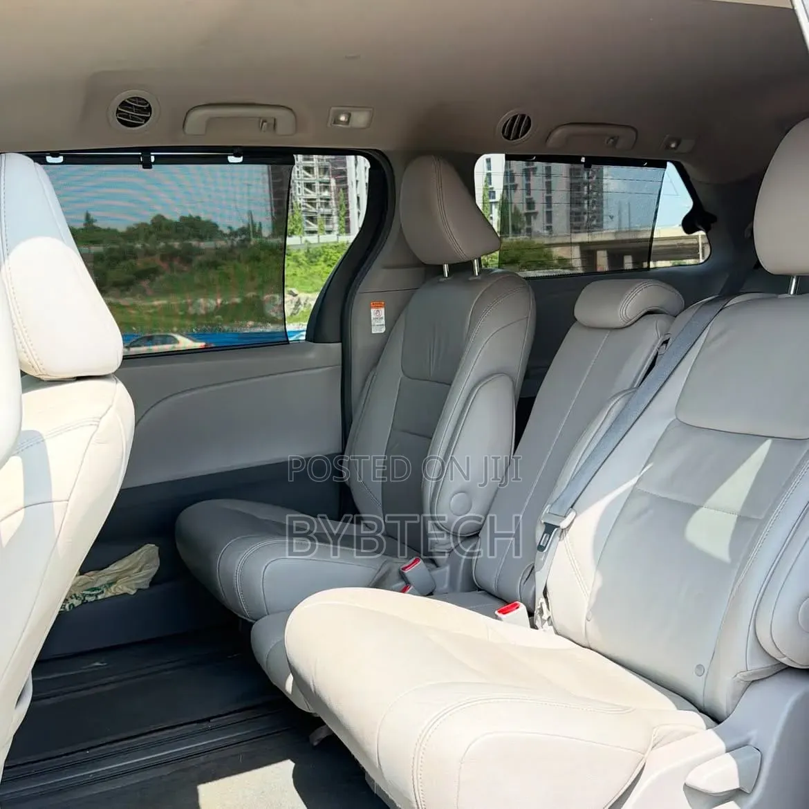 Toyota Sienna 2016 White