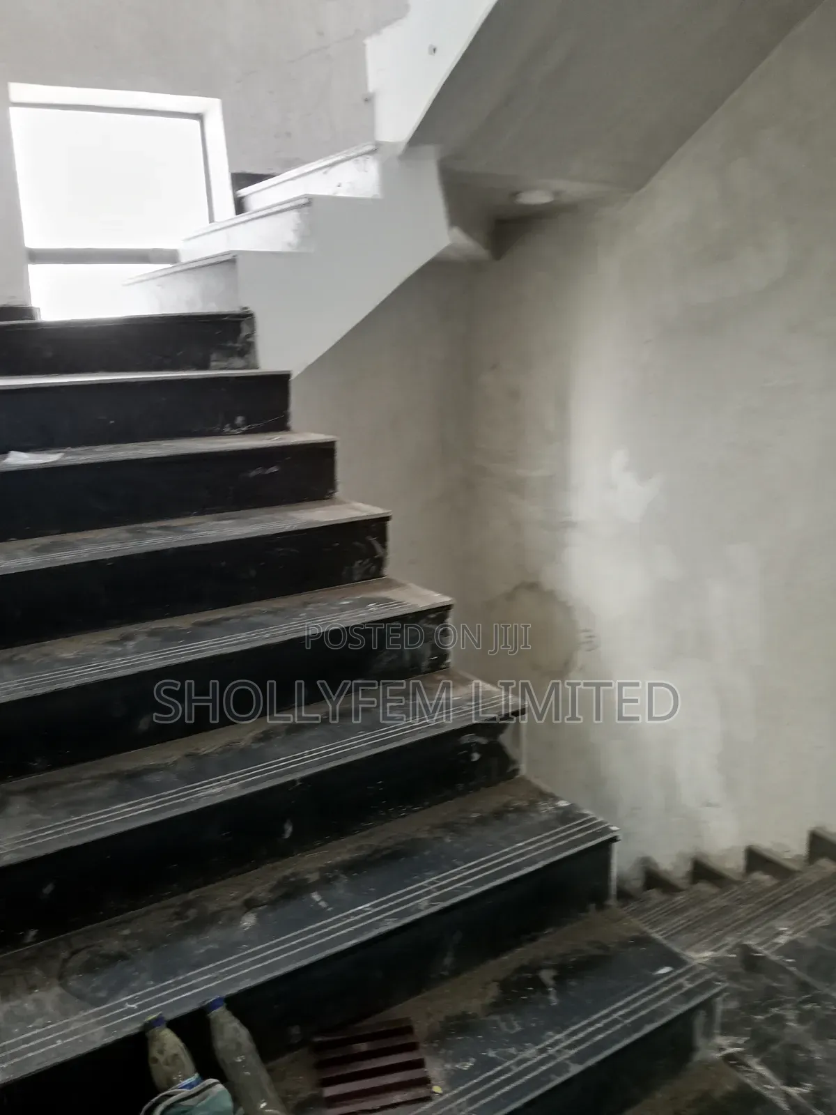 Furnished 5bdrm Duplex in Daffodil Estate, Chevron for sale