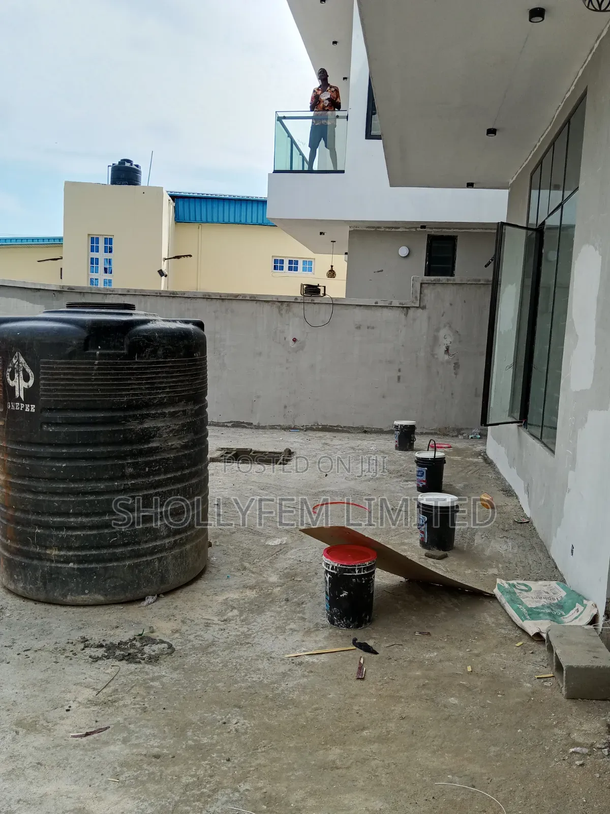 Furnished 5bdrm Duplex in Daffodil Estate, Chevron for sale