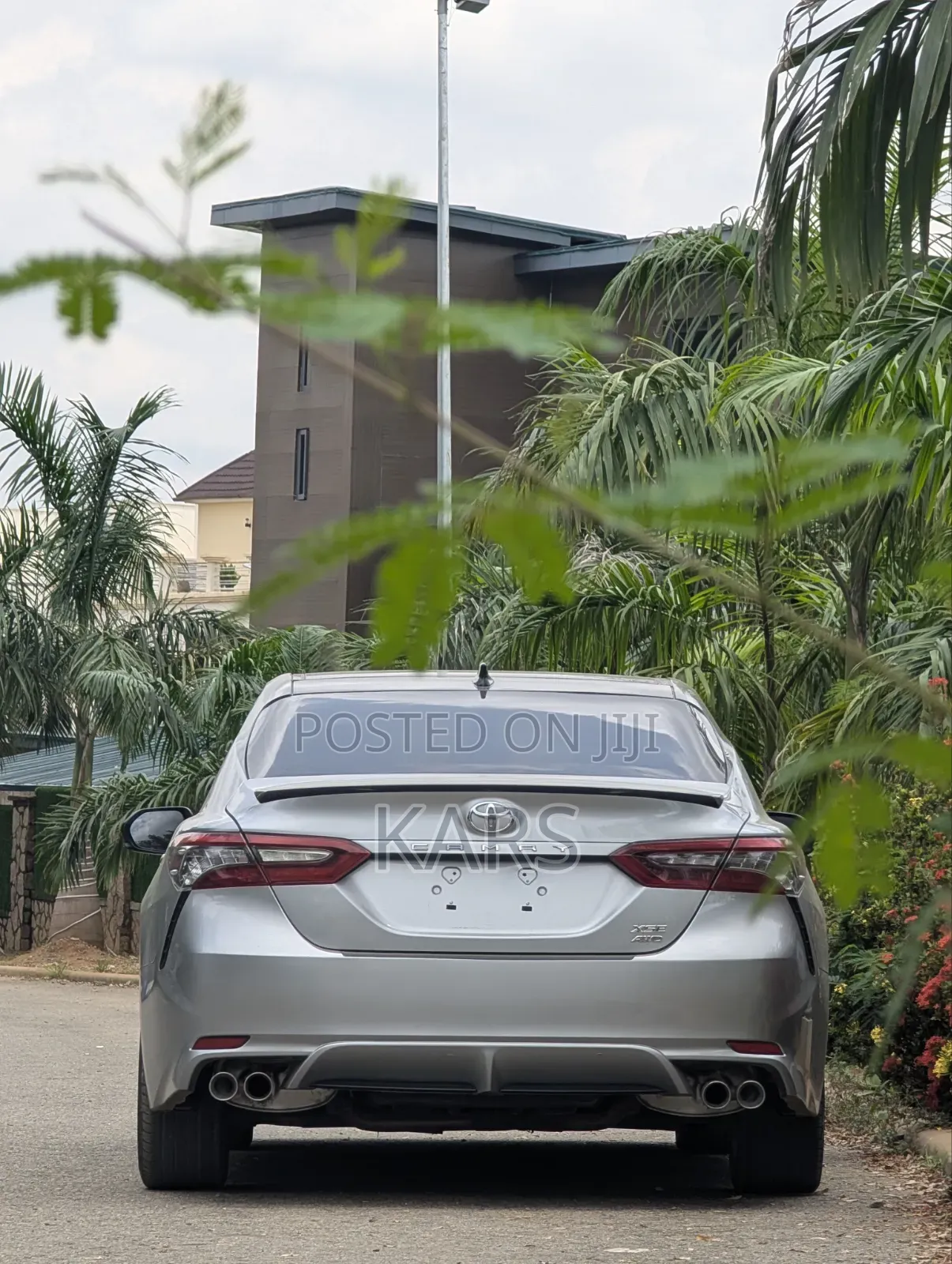 Toyota Camry 2023 Silver