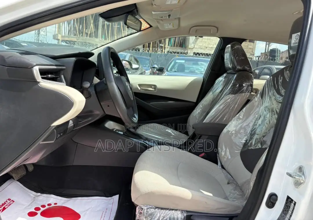 Toyota Corolla 2022 White