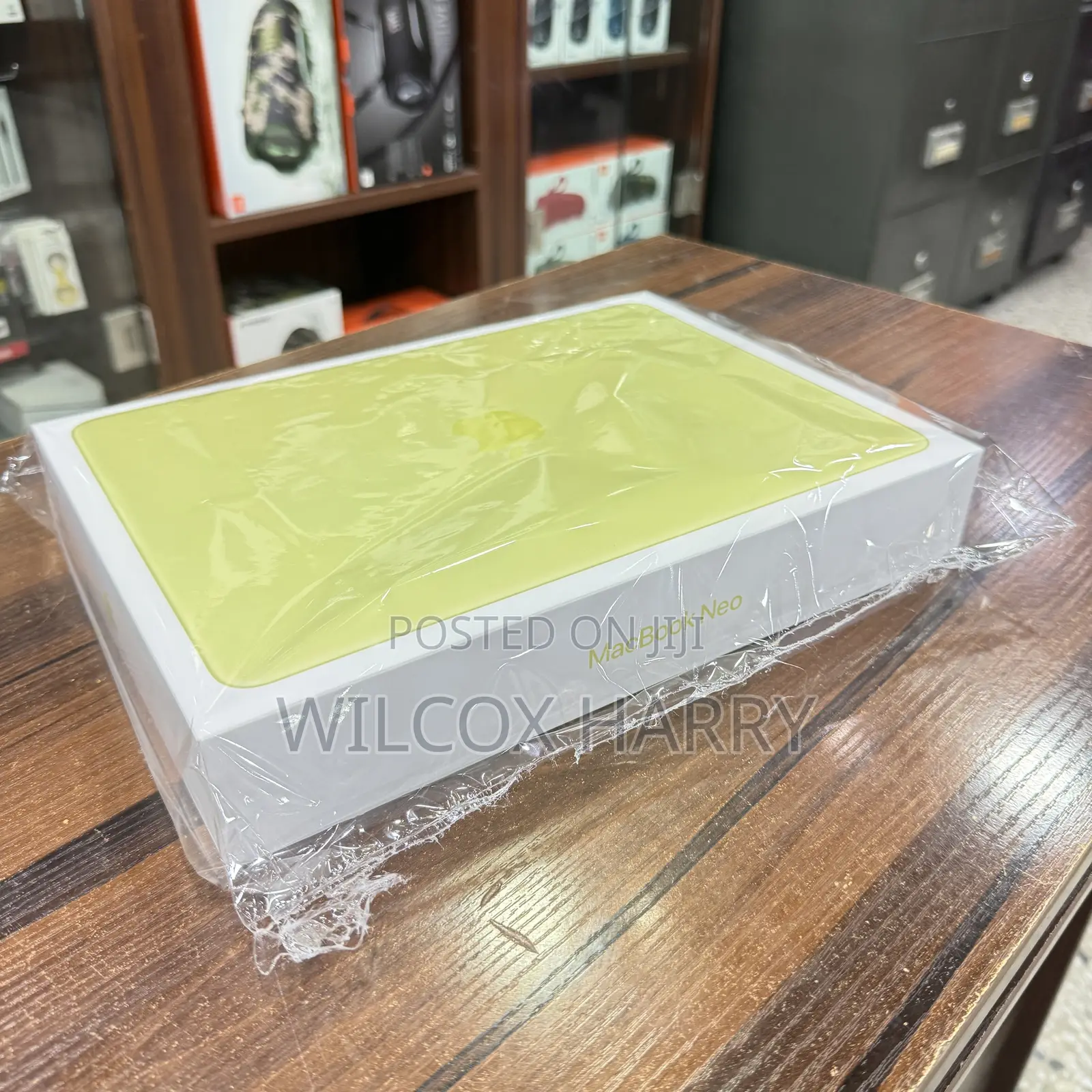 New Laptop Apple MacBook Neo 2026 8GB Apple M5 SSD 512GB