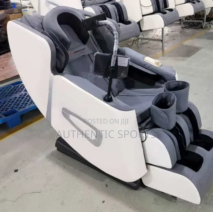 Executive Massage Chair With Bluetoothand Mobile Phone Charge.