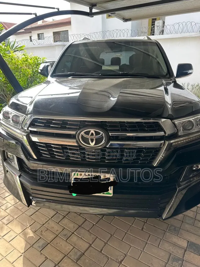 Toyota Land Cruiser 2021 Black