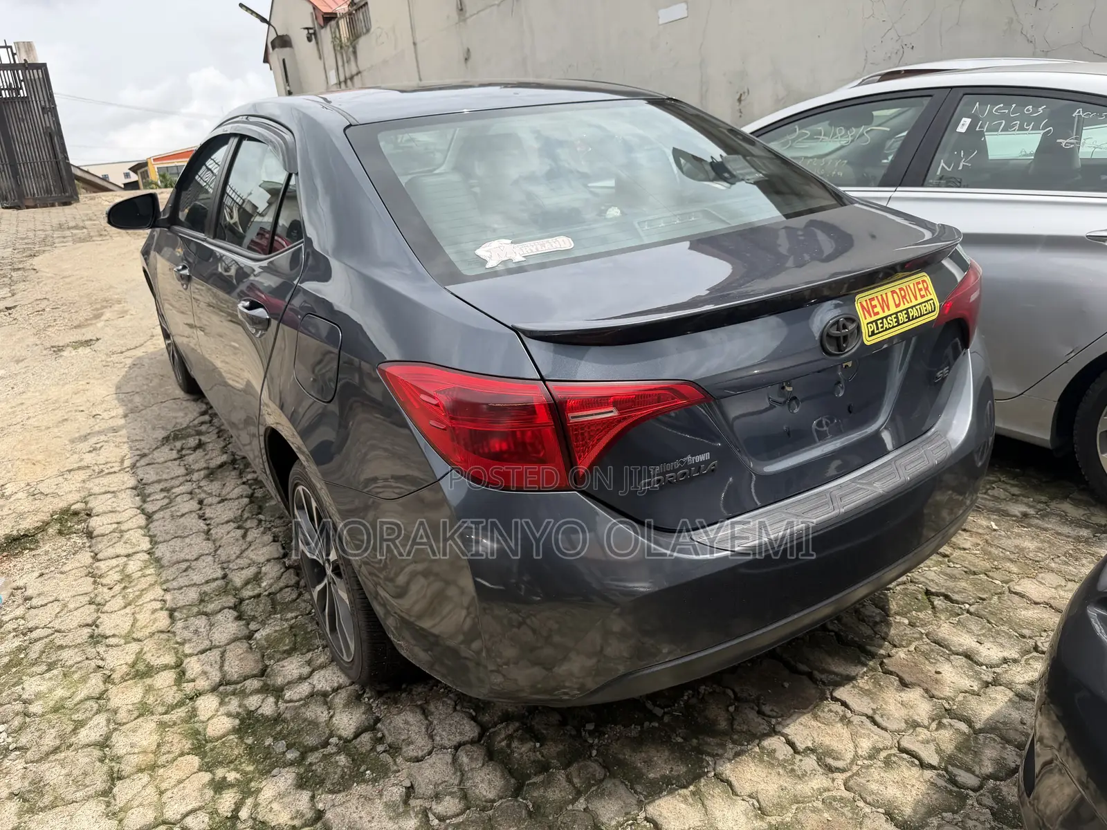 Toyota Corolla SE 4dr Sedan (1.8L 4cyl CVT) 2017 Blue