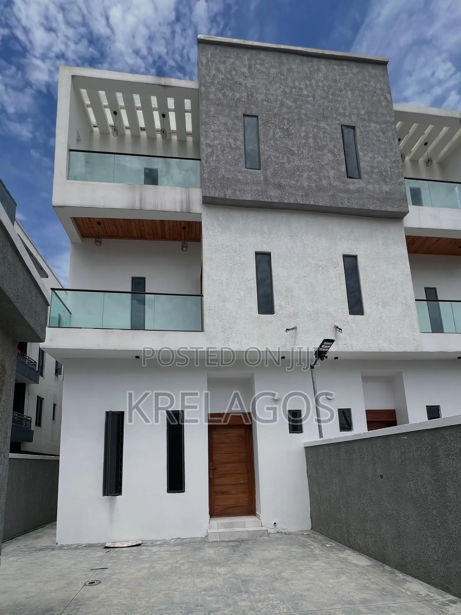 4bdrm Duplex in Ologolo for rent