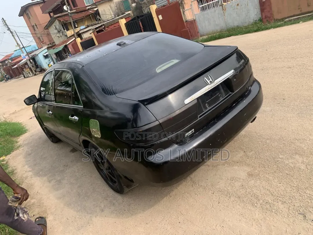 Honda Accord 2005 Black