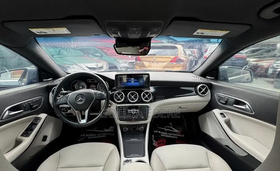 Mercedes-Benz CLA-Class 2014 Blue