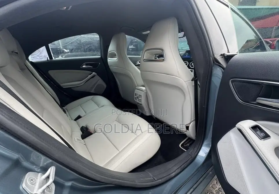 Mercedes-Benz CLA-Class 2014 Blue