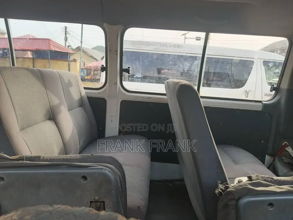 Nissan Caravan (Urvan) 2006 White