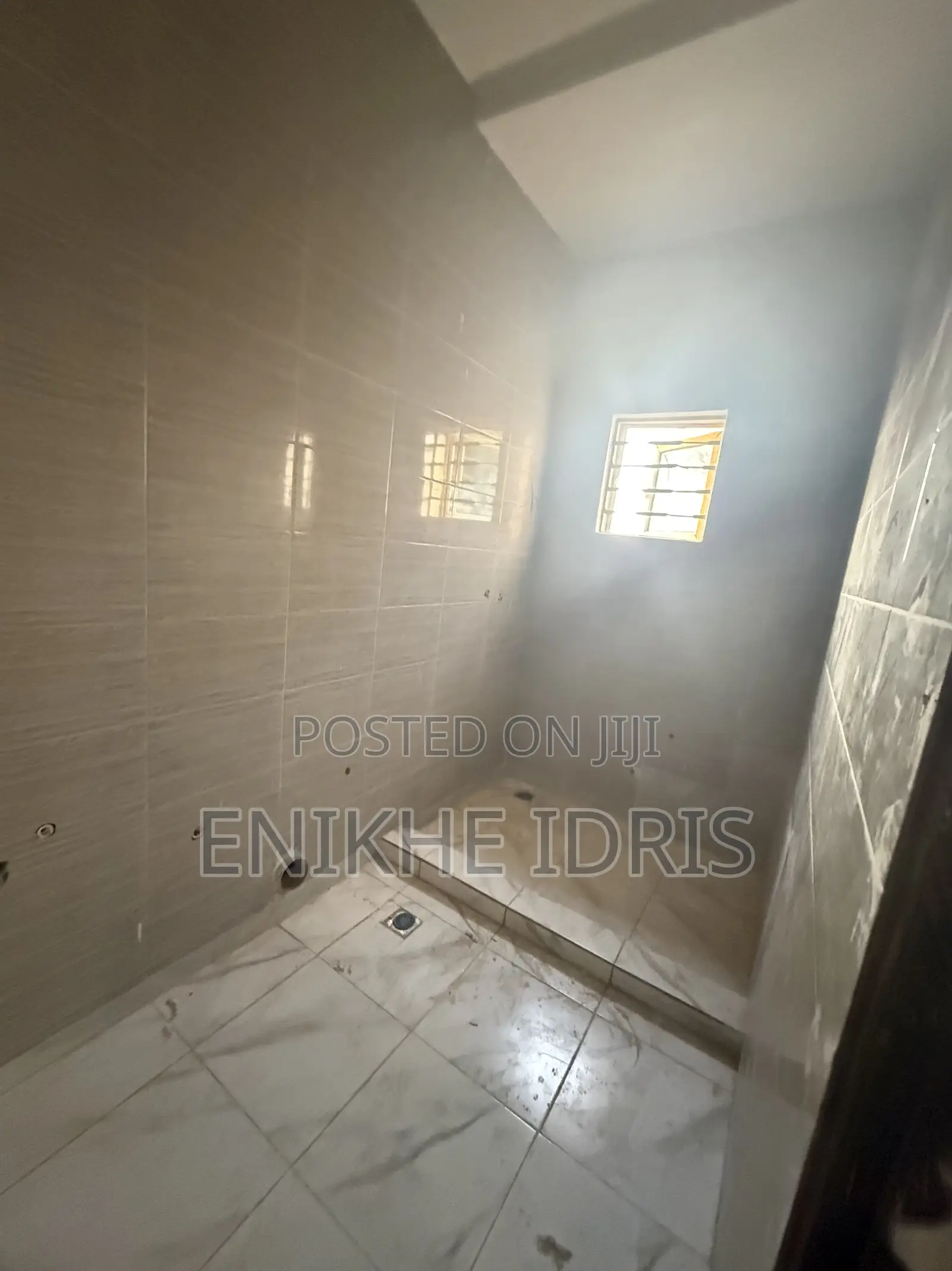 3bdrm Block of Flats in Beaufort Court, Lugbe District for sale