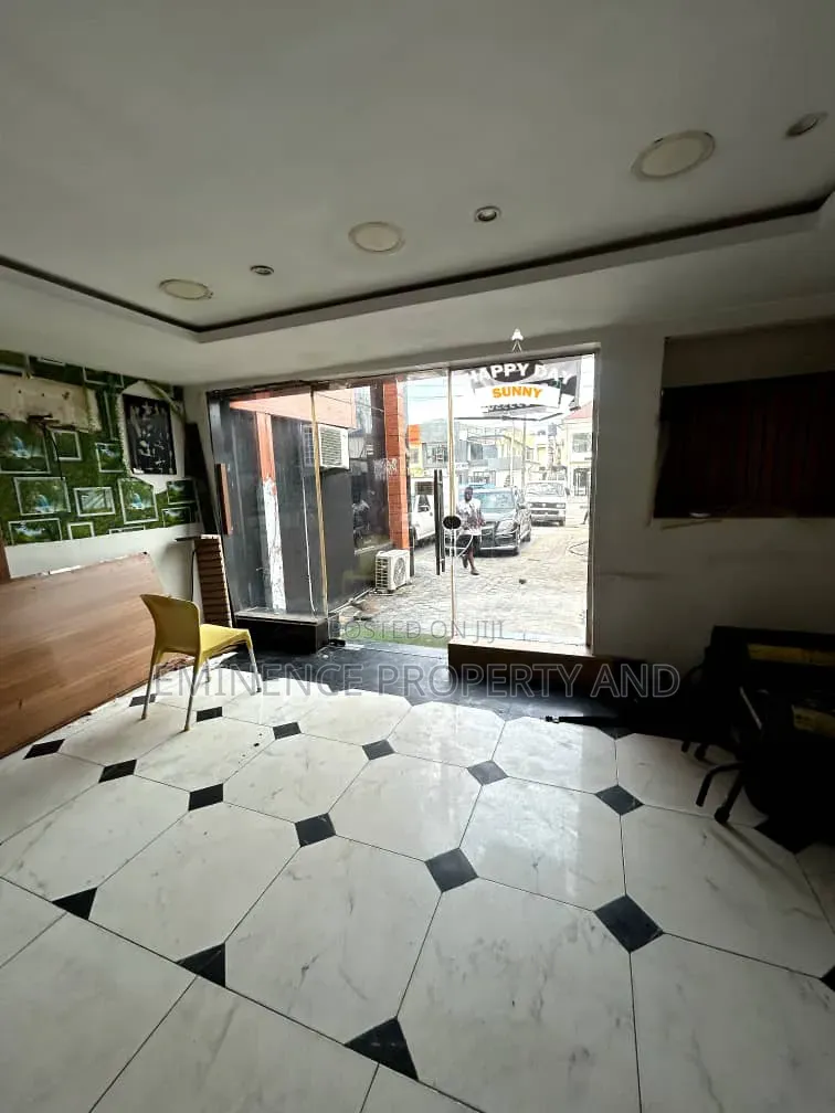 Shop Space for Rent Lekki Phase 1