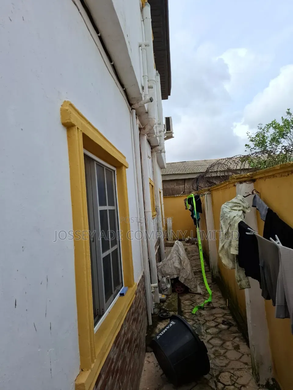 Furnished 3bdrm Block of Flats in Ipaja / Ipaja for sale