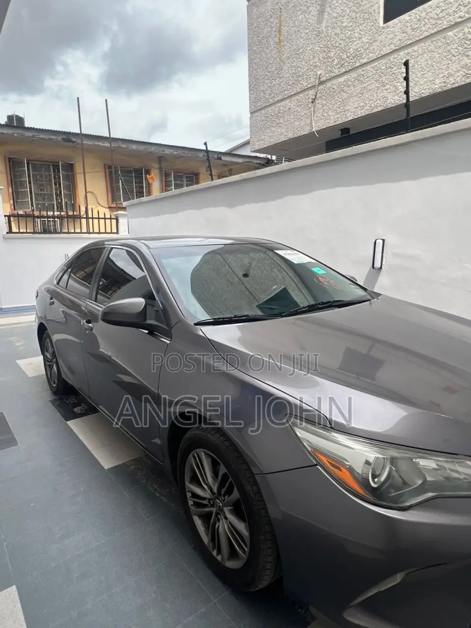 Toyota Camry SE w/Special Edition Pkg (2.5L 4cyl 6A) 2016 Gray