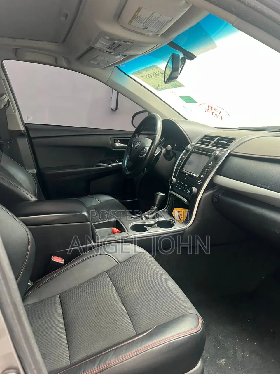 Toyota Camry SE w/Special Edition Pkg (2.5L 4cyl 6A) 2016 Gray