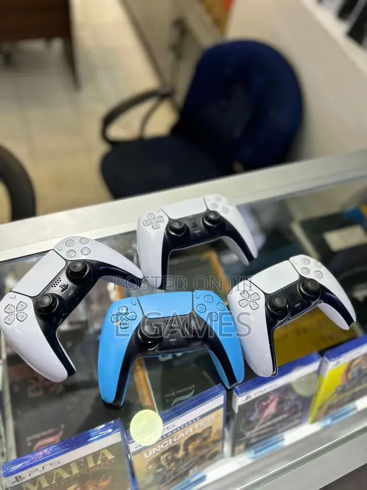 Playstation 5 Pad Available