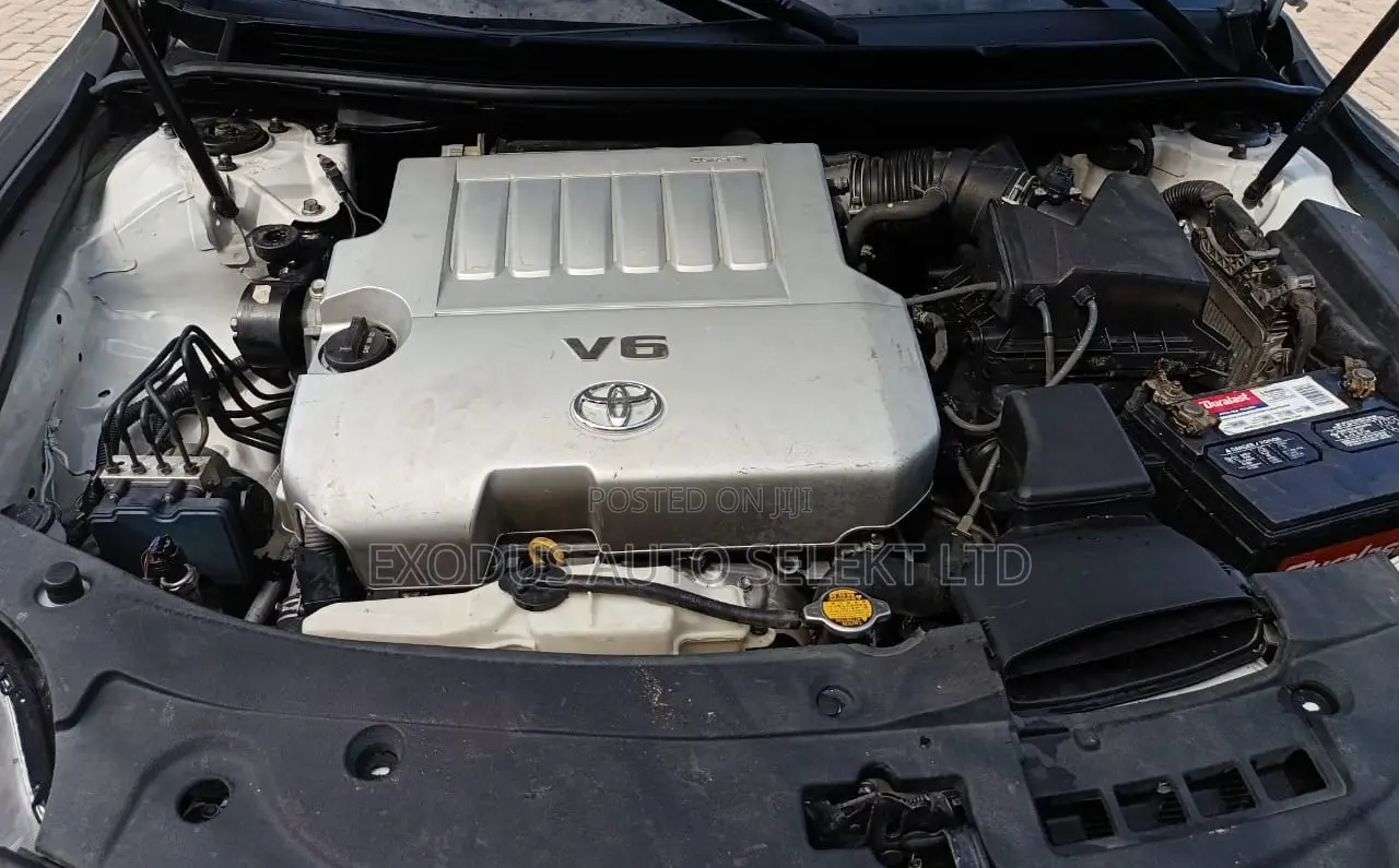 Toyota Avalon XLE 4dr Sedan (3.5L 6cyl 6A) 2014 White