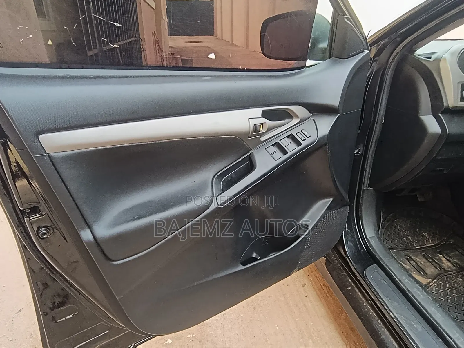 Pontiac Vibe 2010 Black