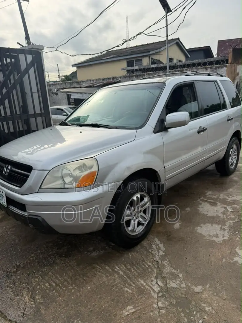 Honda Pilot 2005 Silver