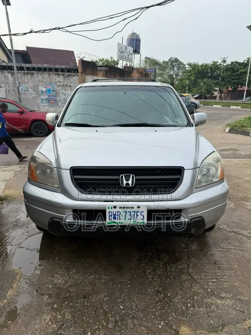 Honda Pilot 2005 Silver