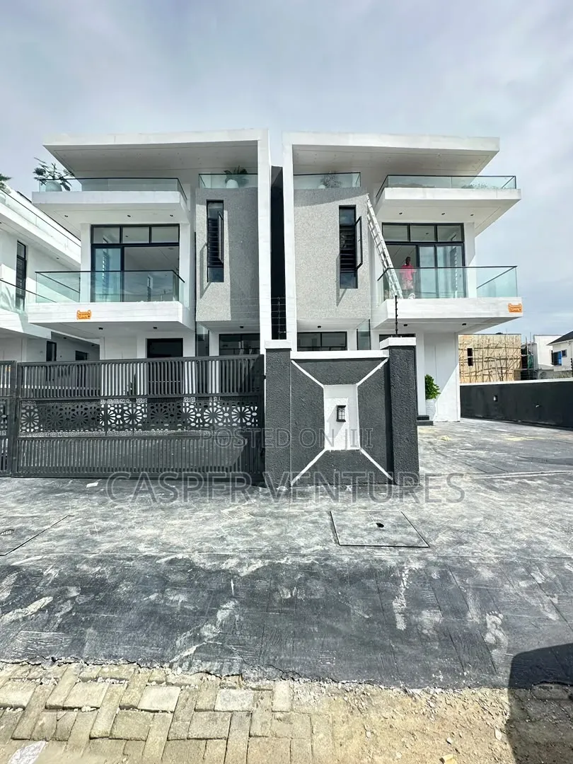 4bdrm Duplex in Lekki County, Ikota for sale