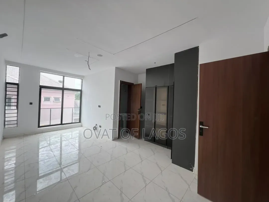 2bdrm Duplex in Lekki Scheme 2 for sale