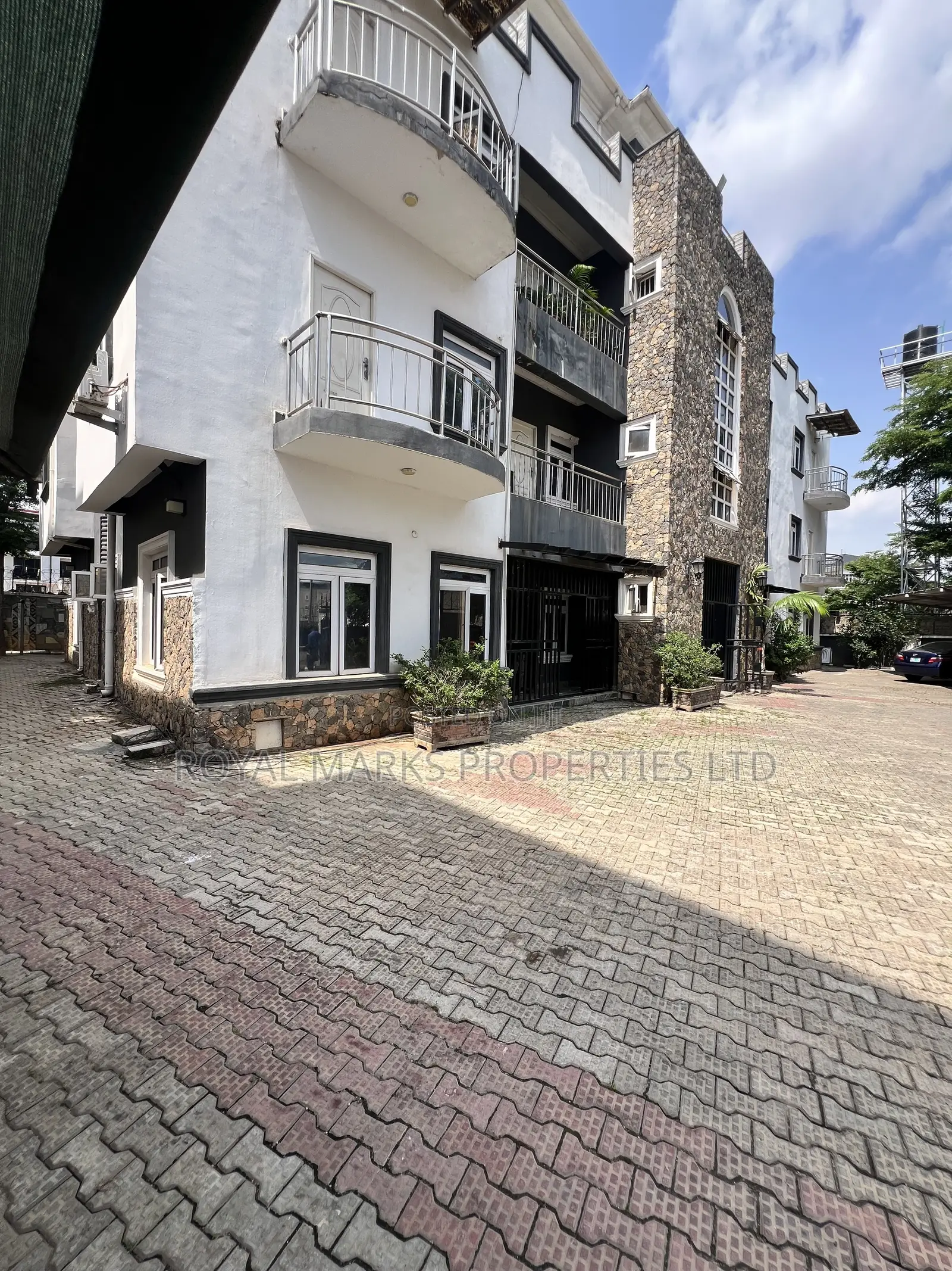 2bdrm Block of Flats in Jahi for rent