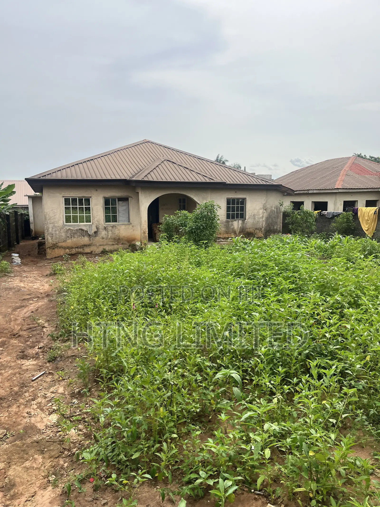 3bdrm Bungalow in Awesu, Igbogbo for sale