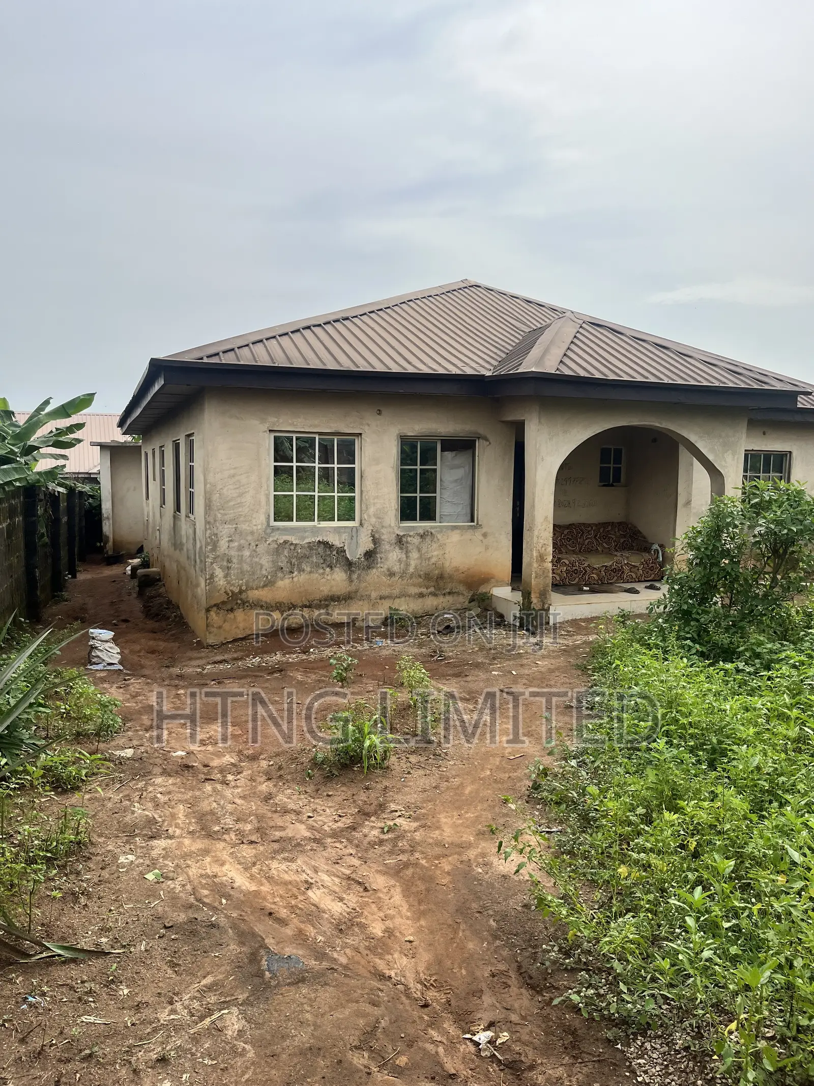 3bdrm Bungalow in Awesu, Igbogbo for sale