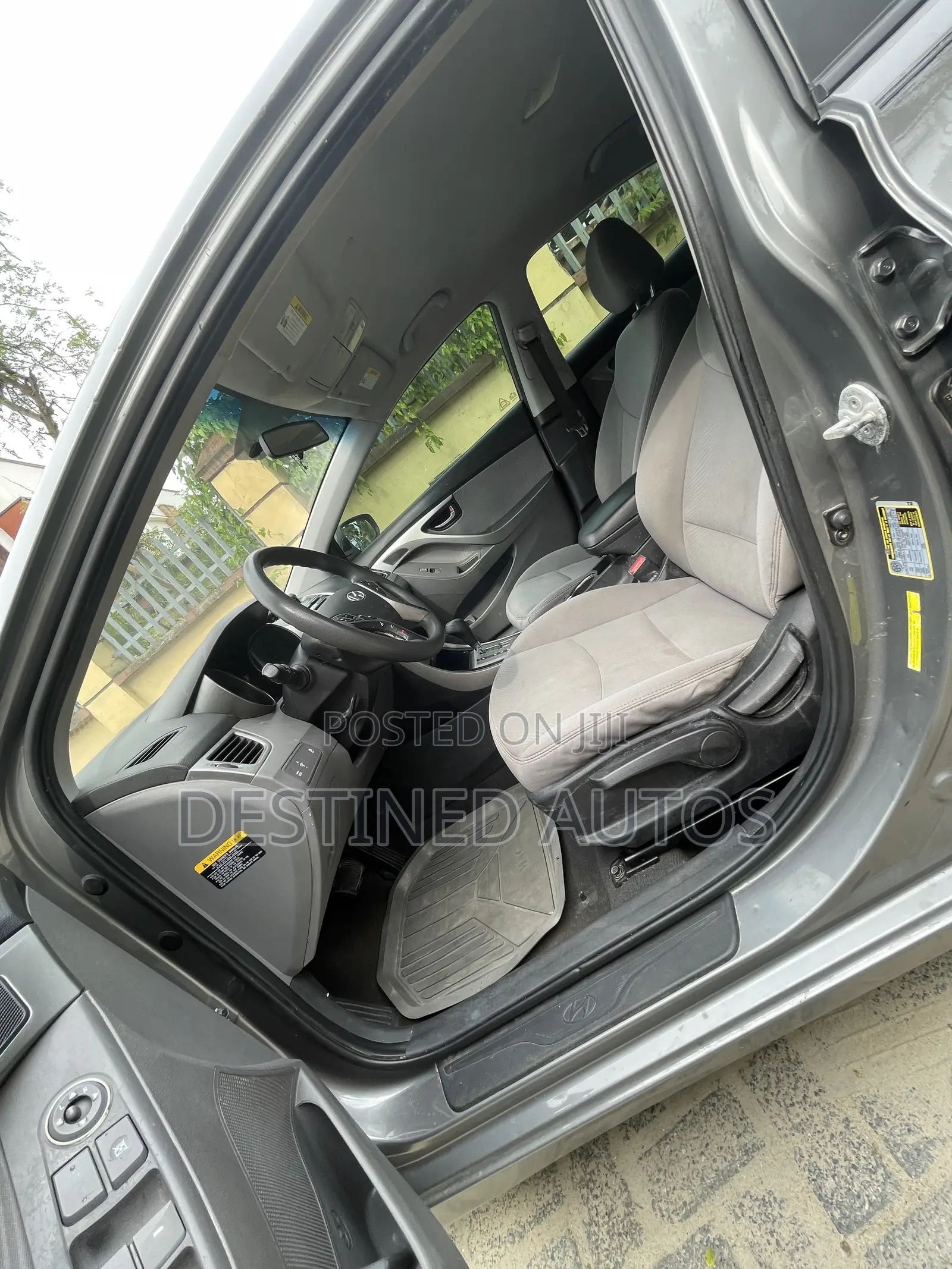 Hyundai Elantra 2010 Gray