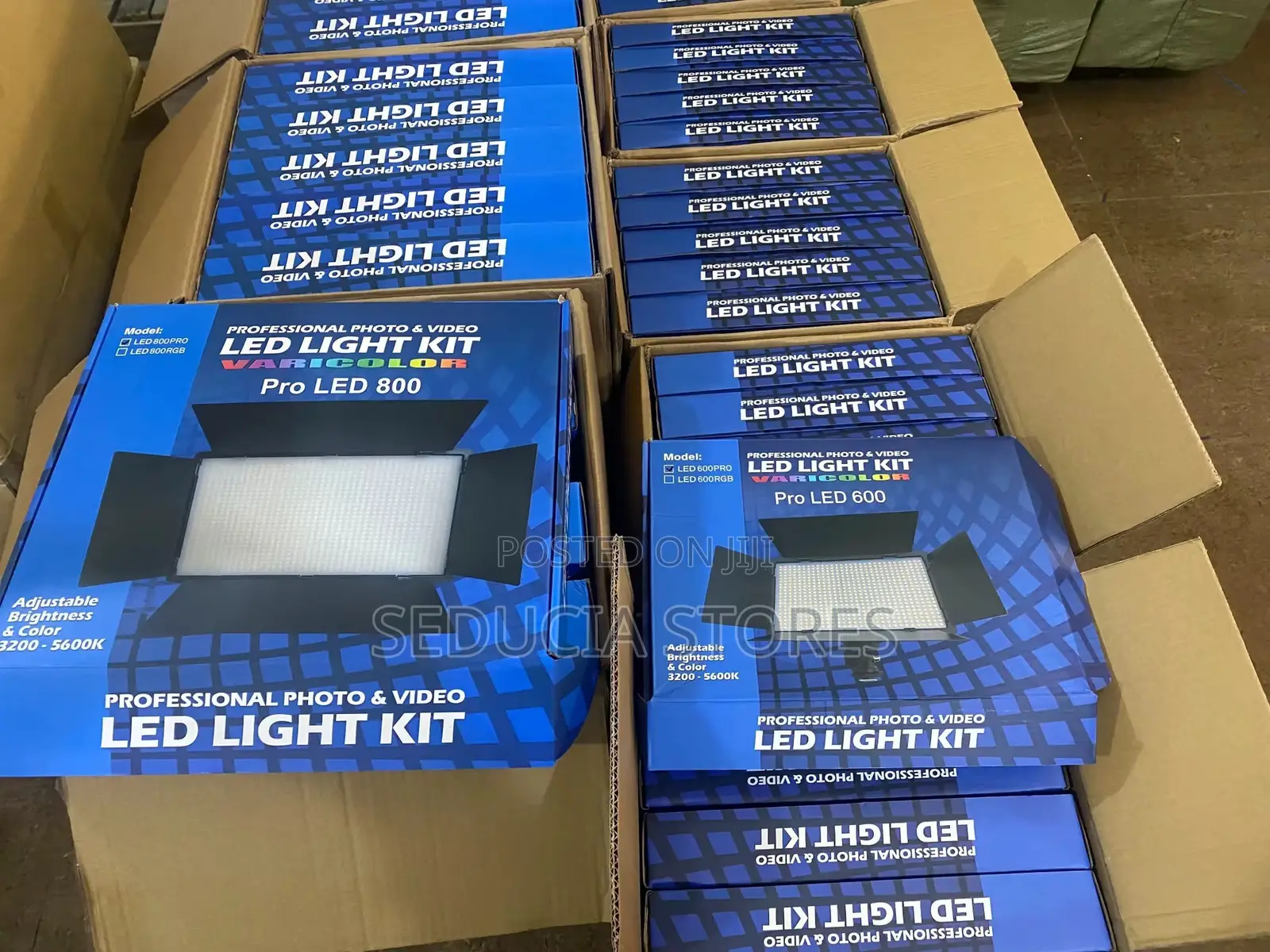 Led 800 Pro Light Kit With Tripod Stand, 2 Batteries, Adapter Charger