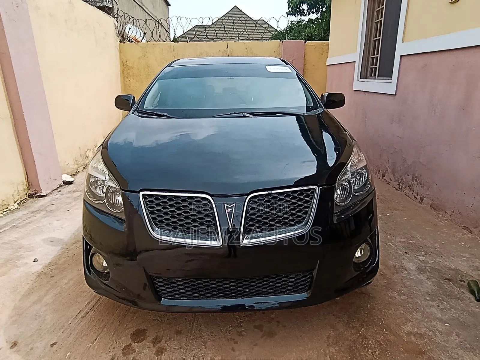Pontiac Vibe 2010 Black