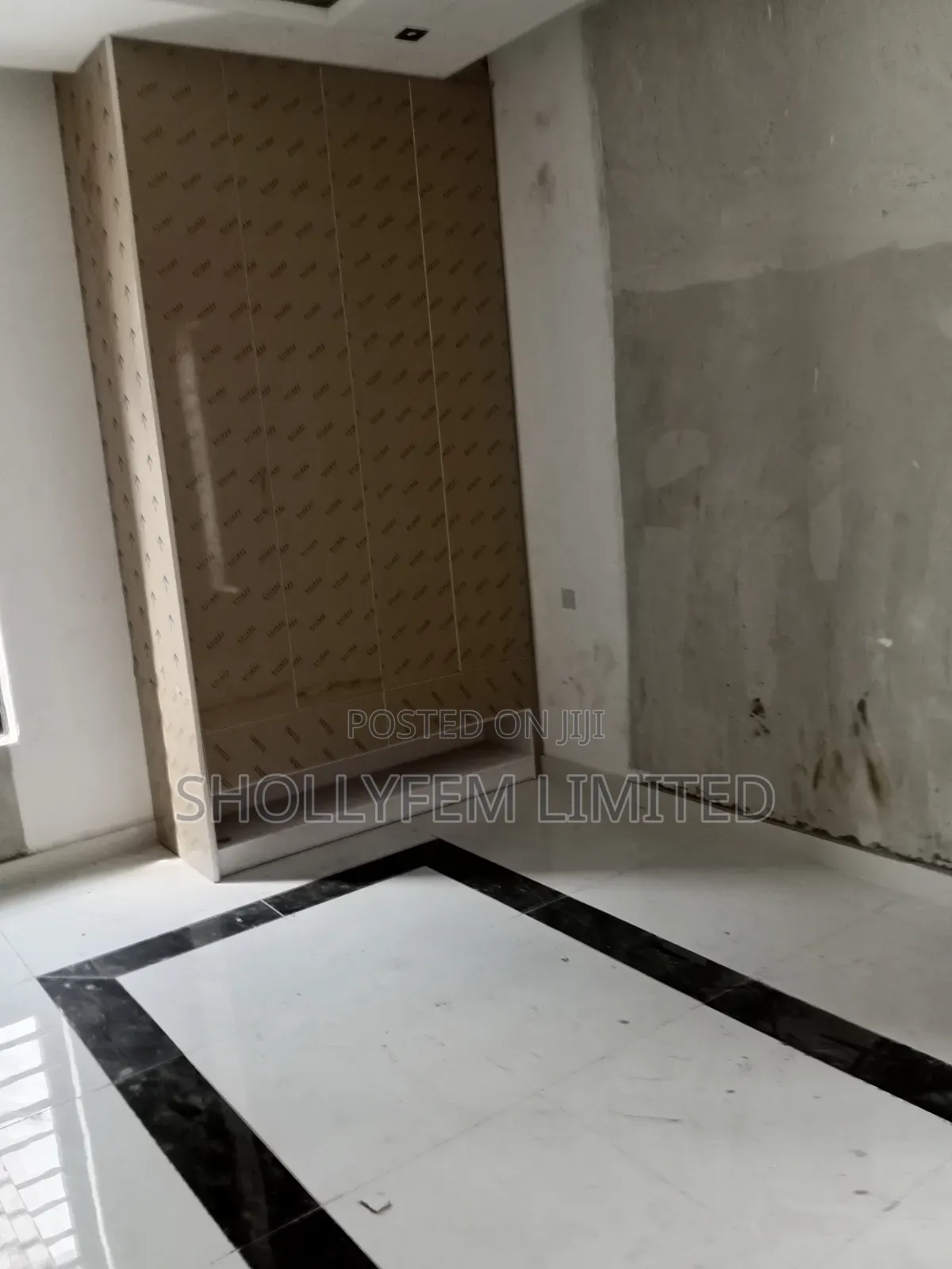 Furnished 5bdrm Duplex in Daffodil Estate, Chevron for sale