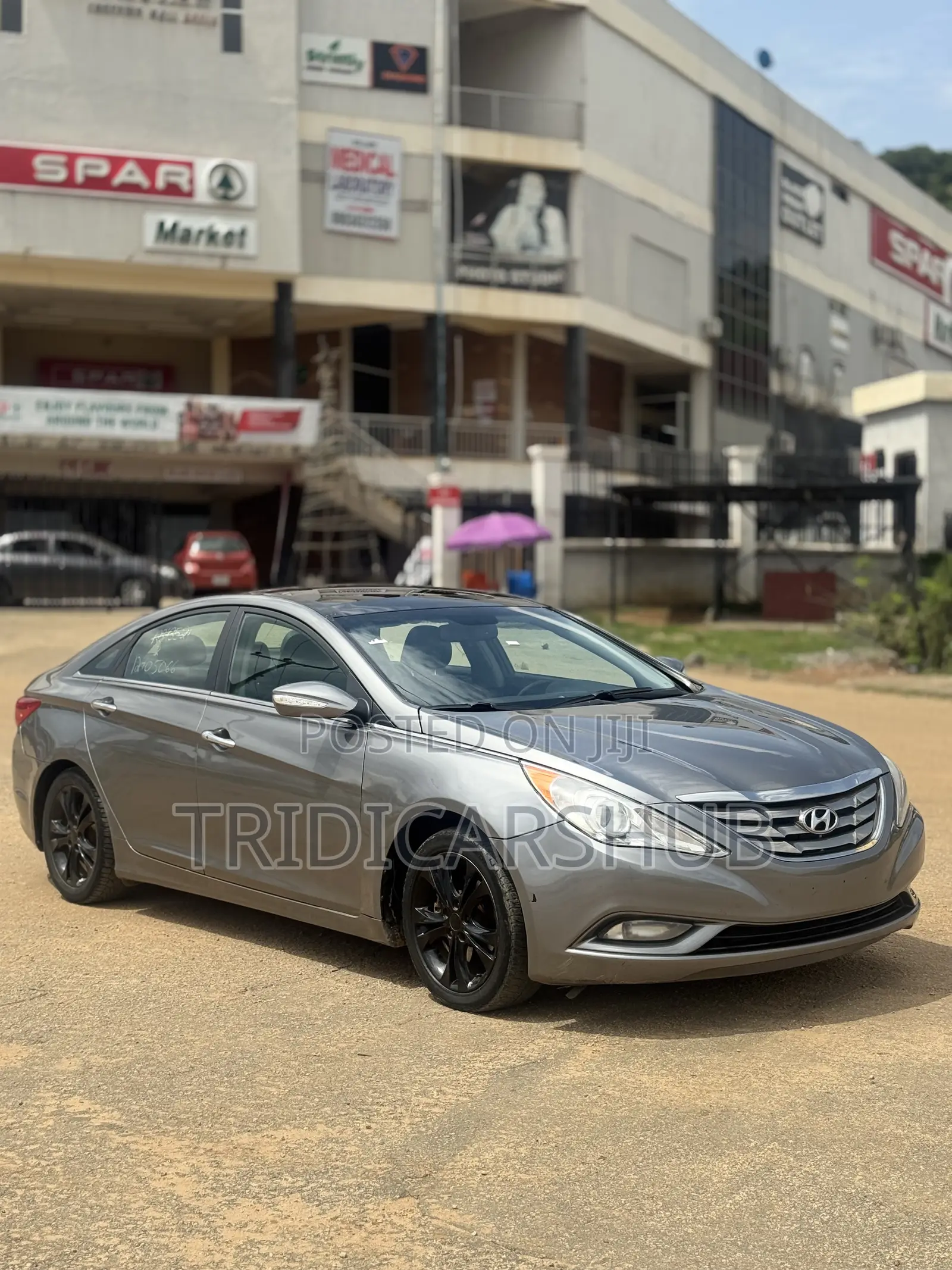 Hyundai Sonata Limited Sedan FWD (2.4L 4cyl 6A) 2013 Silver