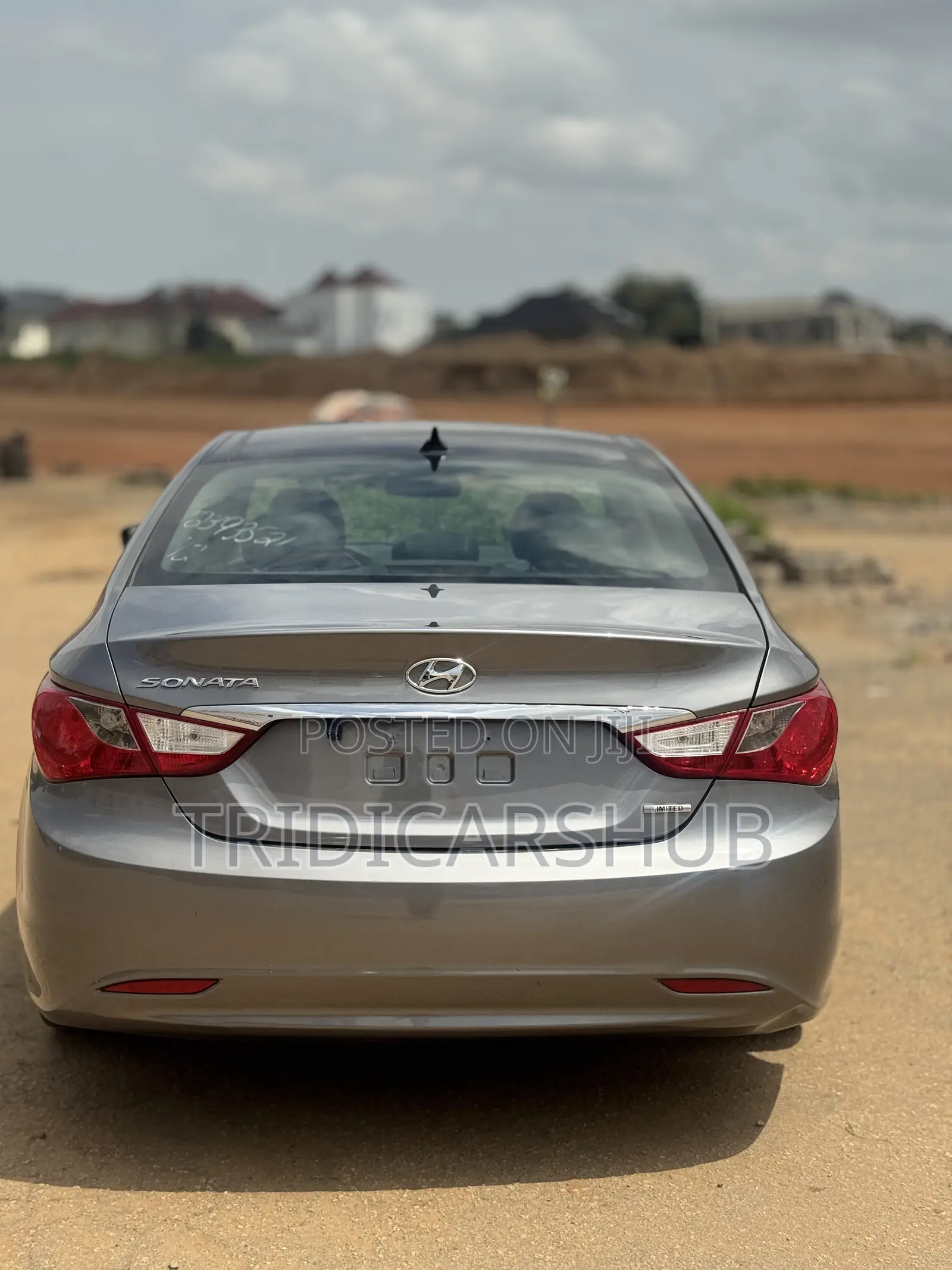 Hyundai Sonata Limited Sedan FWD (2.4L 4cyl 6A) 2013 Silver