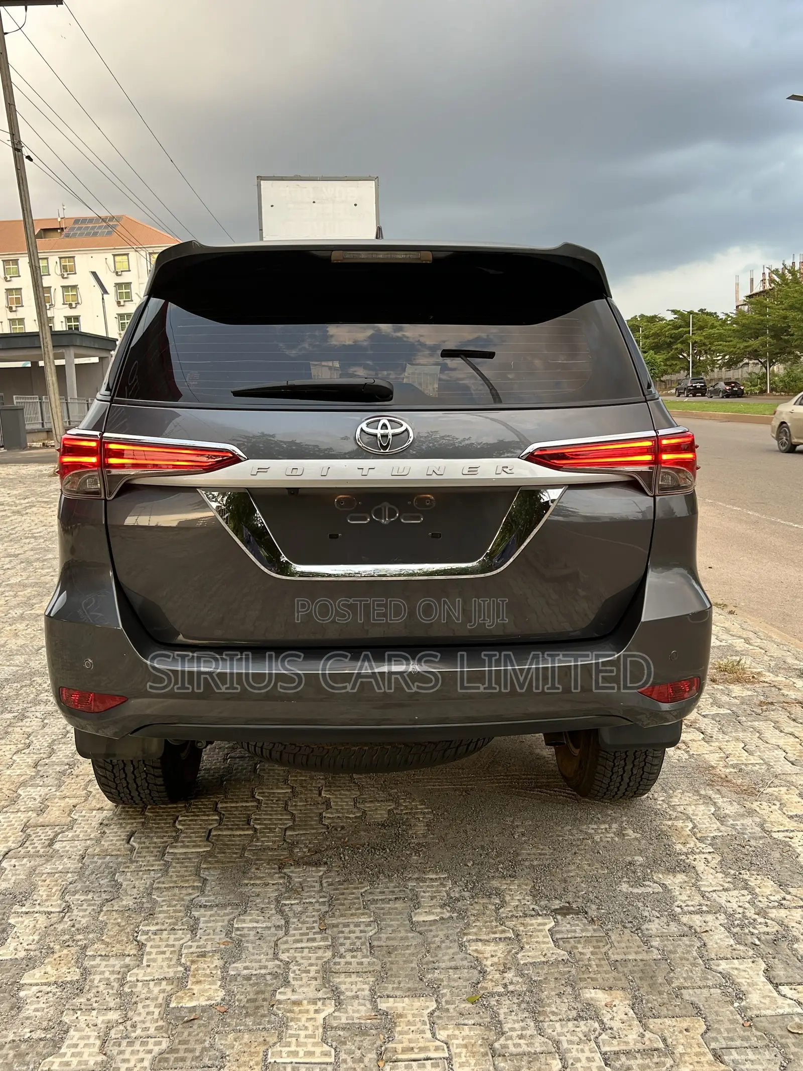 Toyota Fortuner 2.7 AWD 2024 Gray