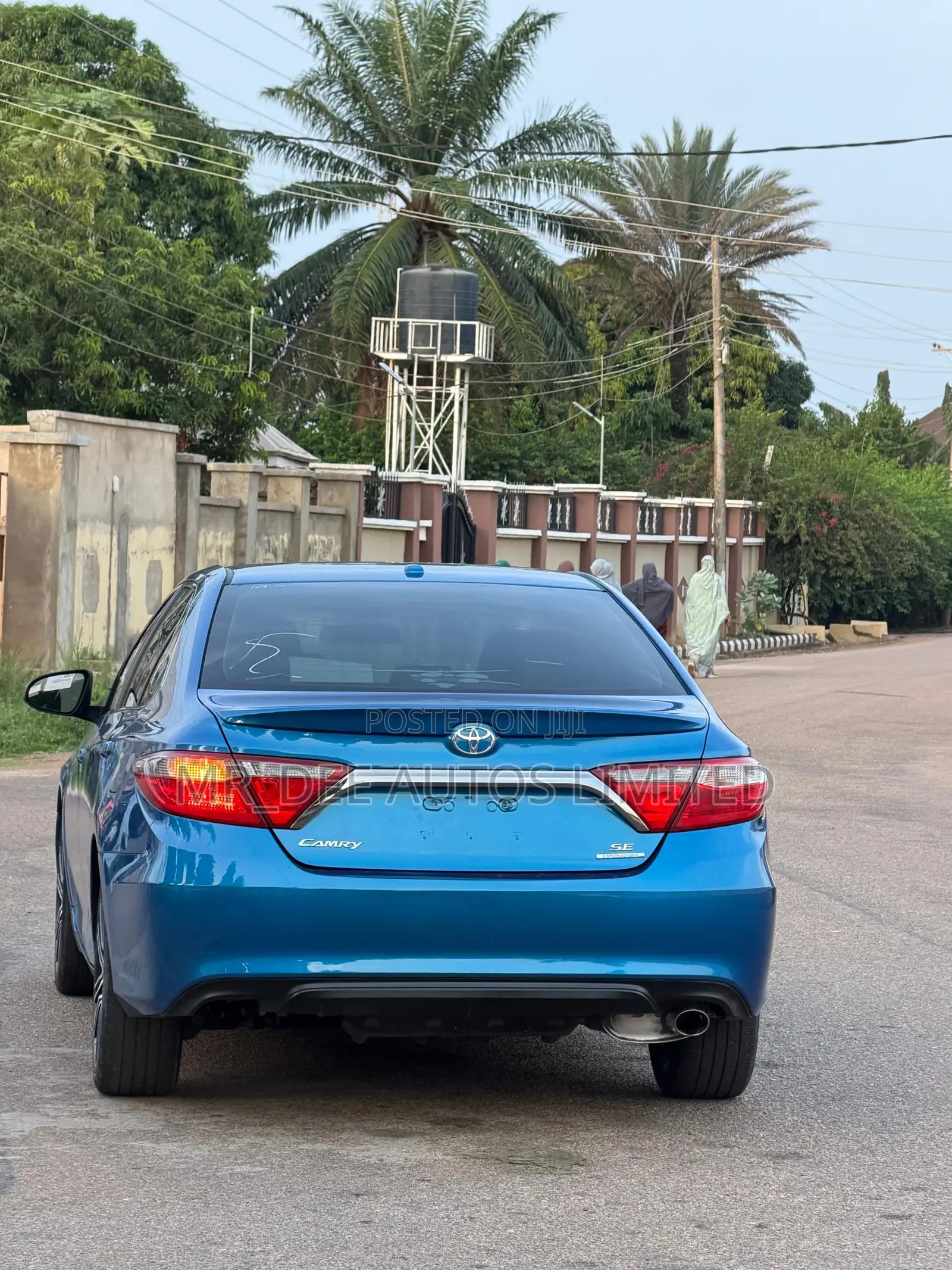 Toyota Camry SE w/Special Edition Pkg (2.5L 4cyl 6A) 2016 Blue