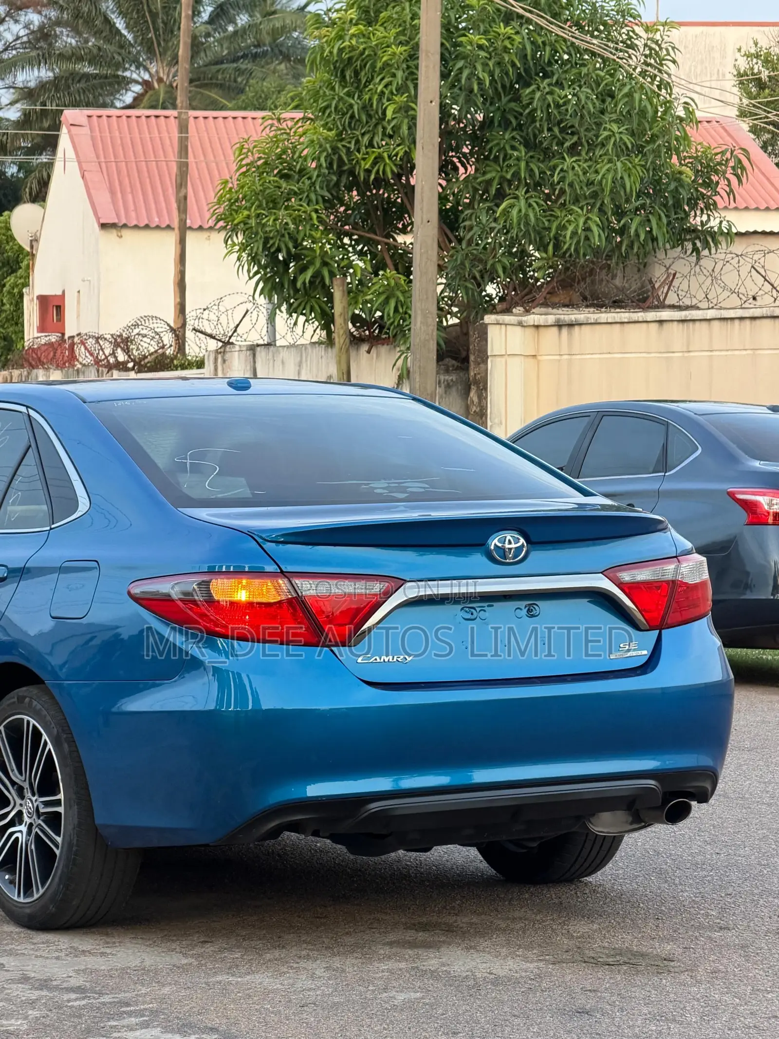 Toyota Camry SE w/Special Edition Pkg (2.5L 4cyl 6A) 2016 Blue