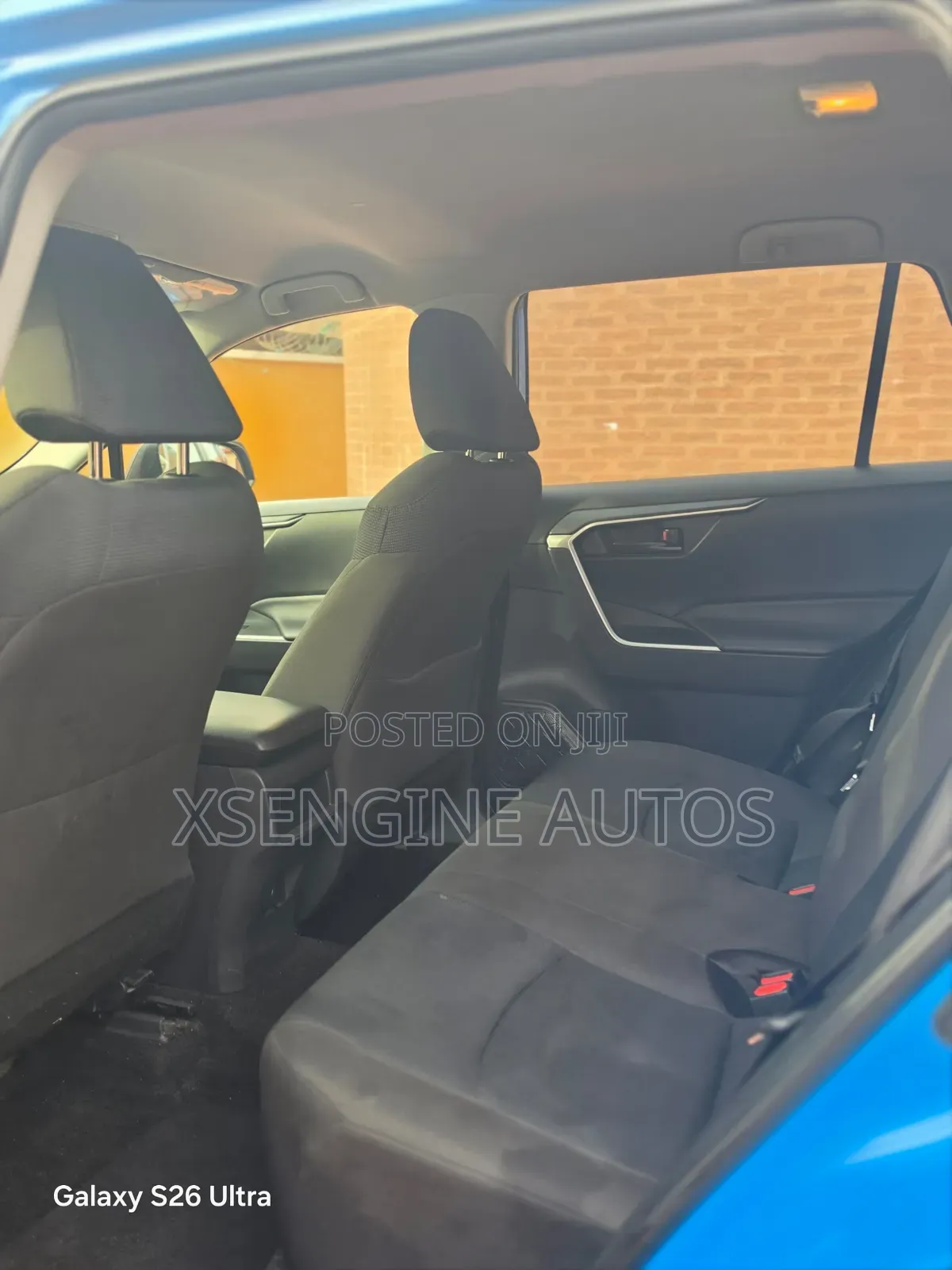 Toyota RAV4 2019 Blue