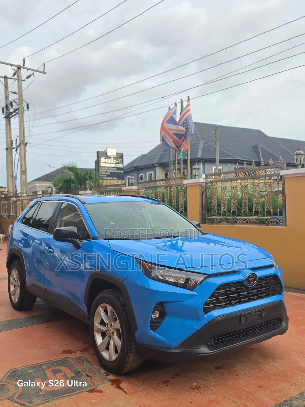 Toyota RAV4 2019 Blue