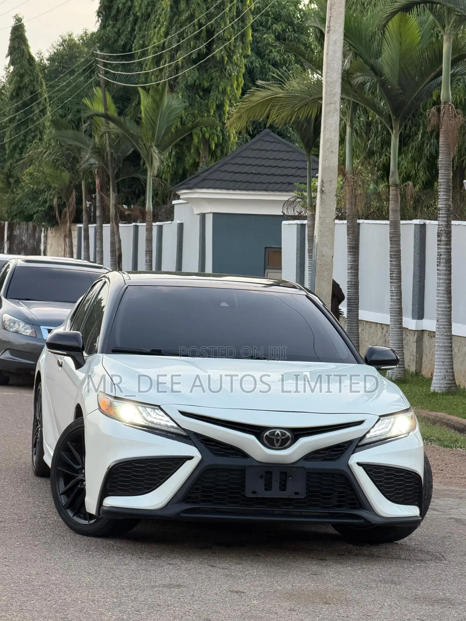 Toyota Camry XSE 2021 White