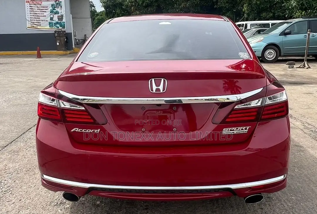 Honda Accord Sport SE 4dr Sedan FWD (2.4L 4cyl 2A) 2017 Red