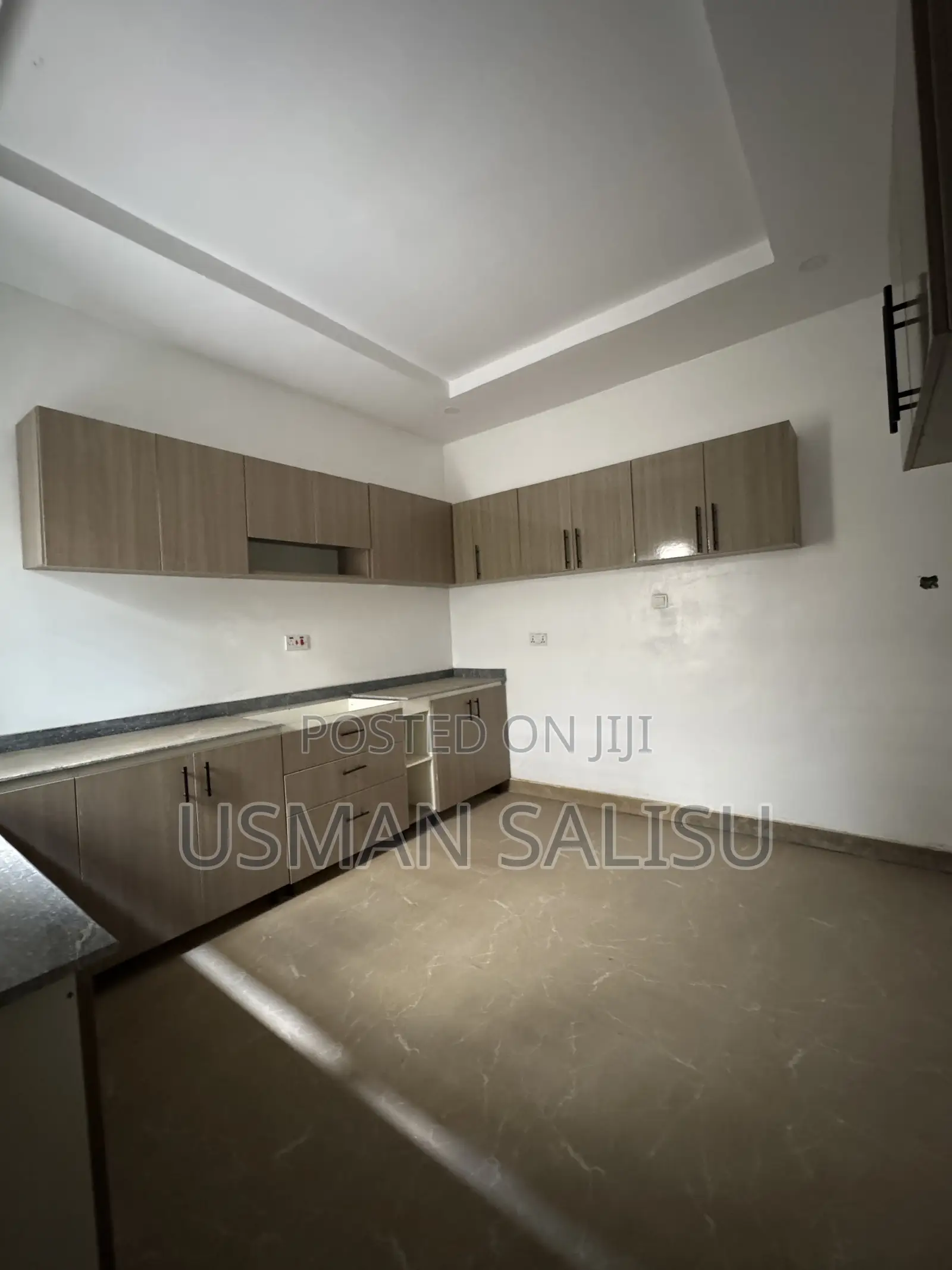4bdrm Townhouse / Terrace in Jahi for rent