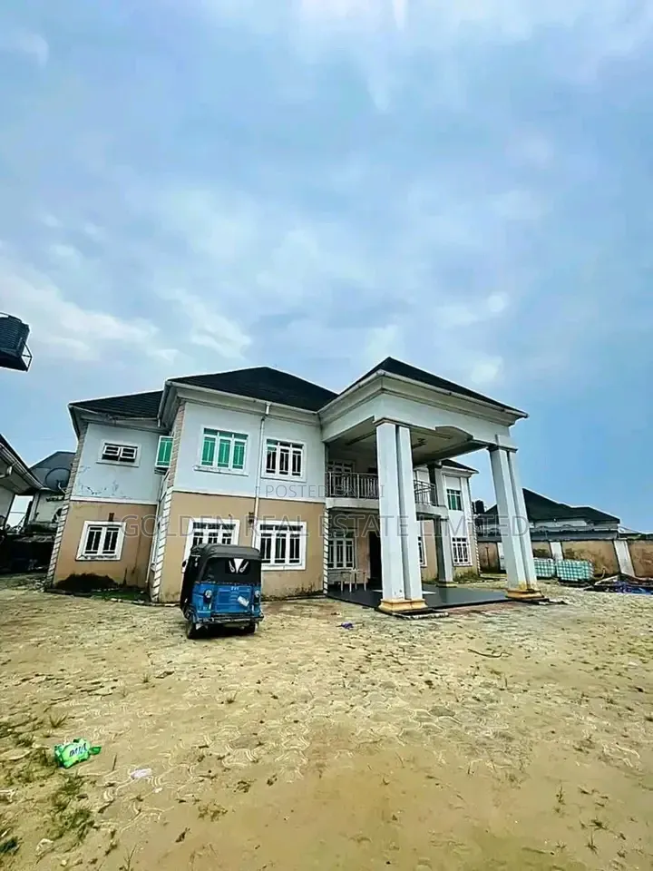 6bdrm Duplex in Rukpokwu for sale