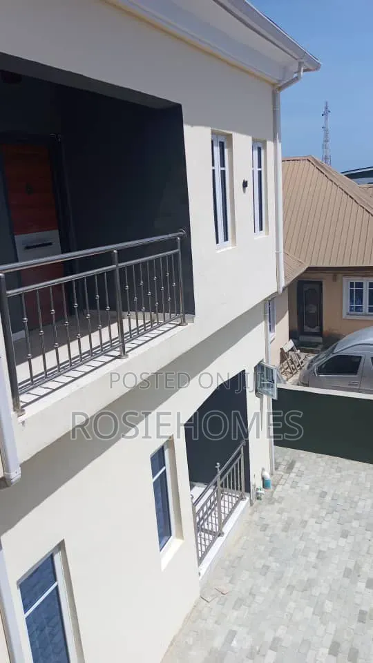 2bdrm Block of Flats in Abijo Gra, Sangotedo for rent