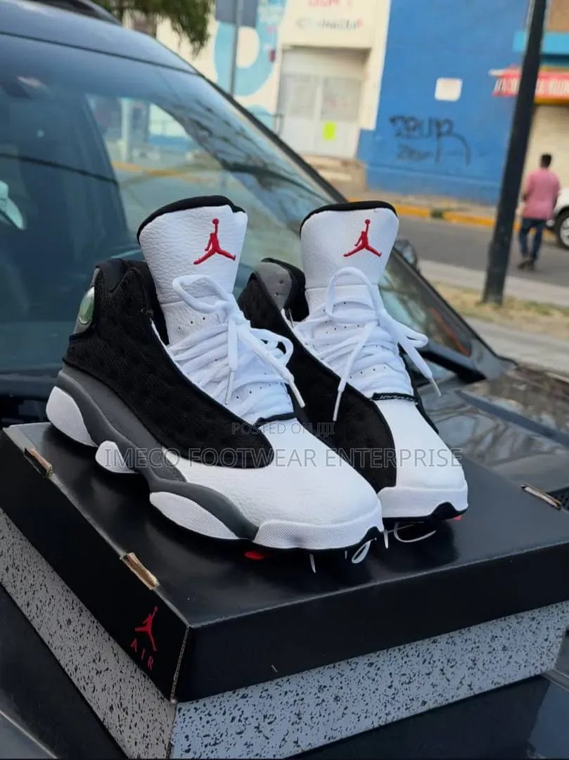 Air Jordan 13 Retro "Flint".