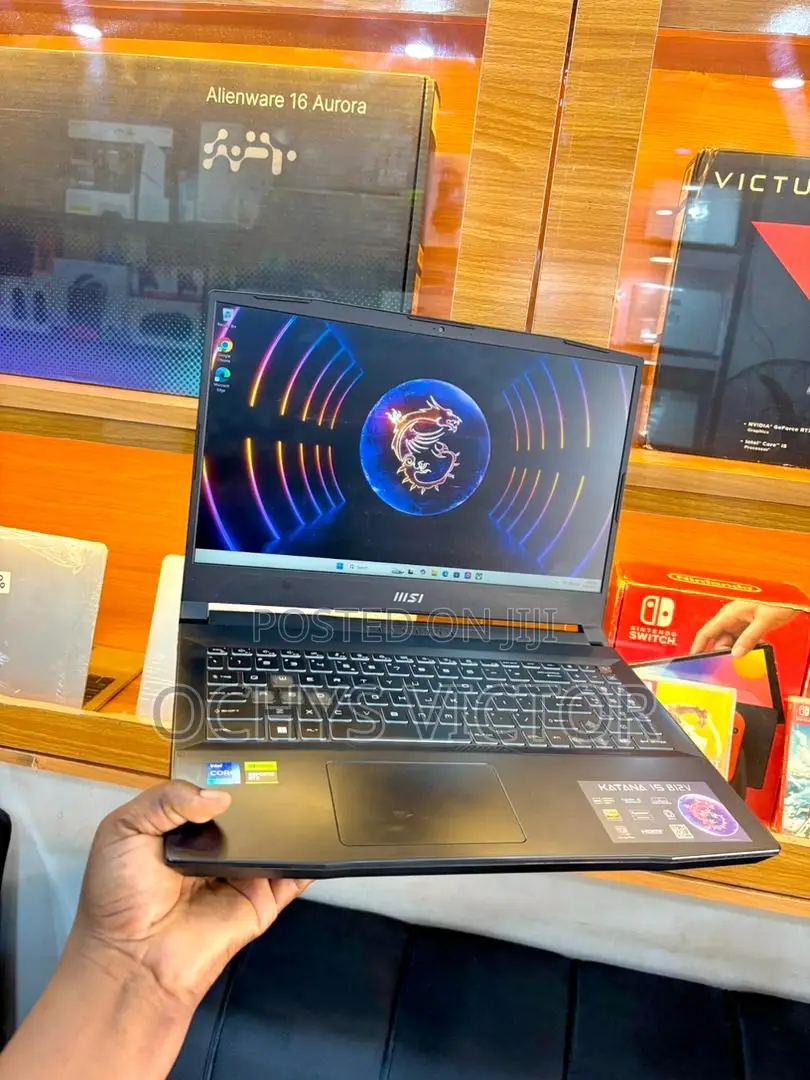 Laptop MSI Katana 15 32GB Intel Core i7 SSD 512GB